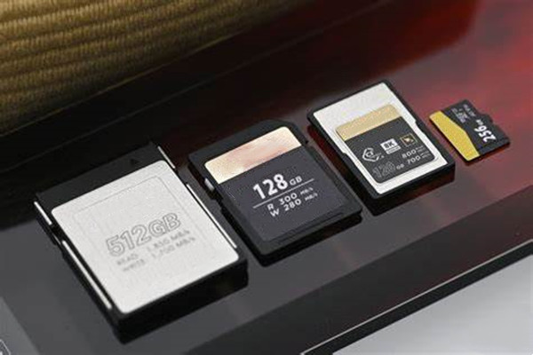 出售sandisk閃存卡，手機(jī)內(nèi)存卡：8Gb、16Gb、32Gb、64Gb、128Gb、256Gb