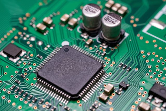 電子元器件回收商！明佳達(dá)長(zhǎng)期專注于高通（Qualcomm）處理器芯片及AI芯片的回收